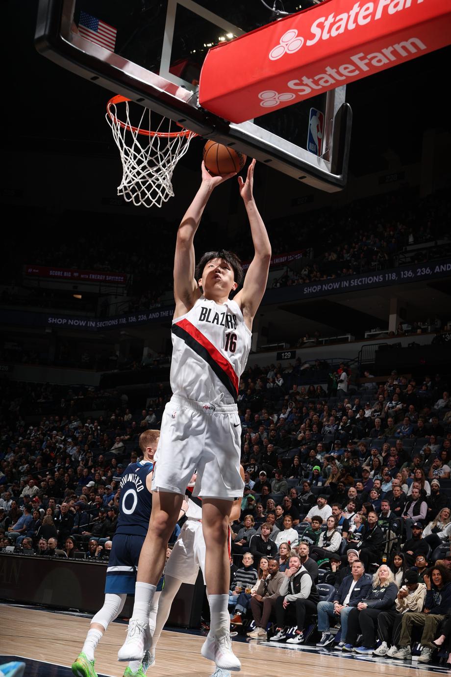 杨瀚森2+1+1兰德尔赛季新高41分 开拓者不敌森林狼