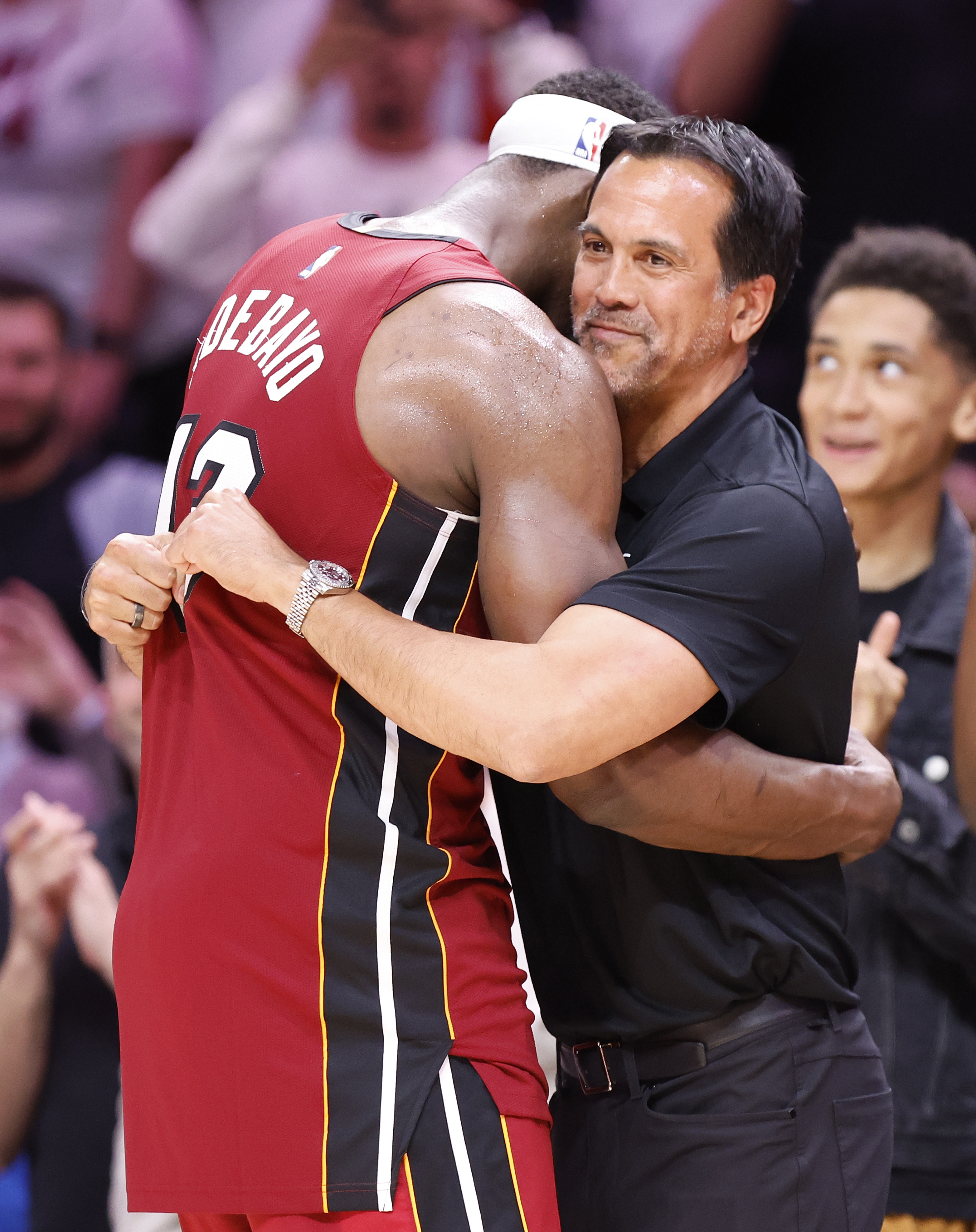 海星体育直播-阿里纳斯：若阿德巴约79分时被换下 他整个生涯都会遗憾&amp;怨恨教练