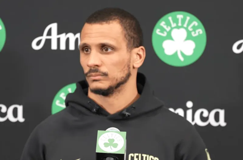 海星体育官网-马祖拉采访全文：球员们在防守端很努力，这带动我们的进攻